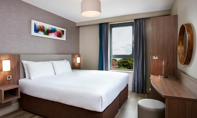 Queens Quarter Apartment | Cordia Serviced Apartments - Free on-site parking