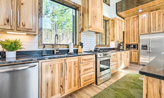 Broken Bow Villa | Corey Kent s Cabin Country Charm Family Fun Hot Tub Oasis