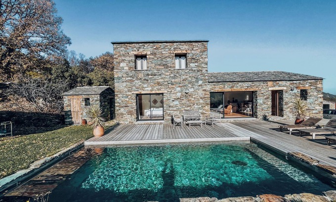 Murato House | Corsican stone house near Saint Florent