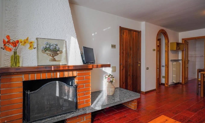 Cassina Valsassina Apartment | Corte Antico - Appartamento Restel