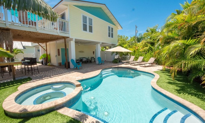 Cortez House | Cortez Village Home with Private Pool and Spa! Near Beach - Lobster Key
