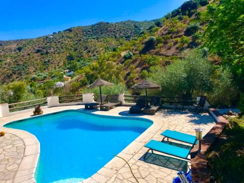 Riogordo Villa | Cortijo Cuscurro