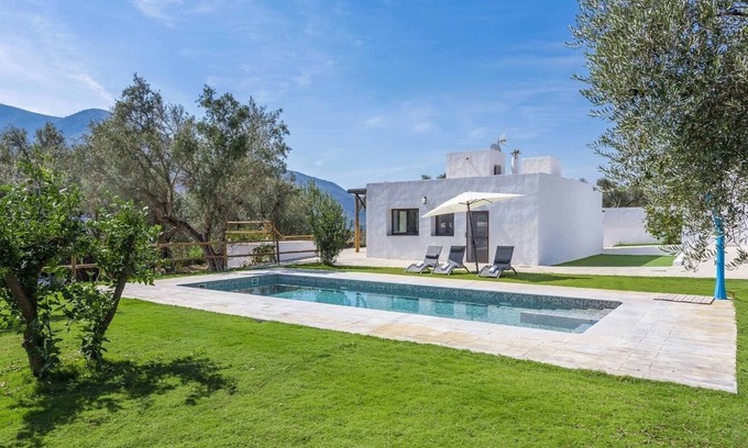 Orgiva Villa | Cortijo Villa Maroma Órgiva by Ruralidays