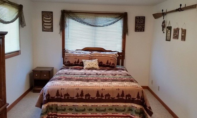 Brice Prairie House | Corto's Ona-Lakehouse Rental, LLC is a Lakefront Vacation Rental Home