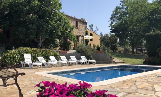 Massanes Villa | Costabravapartment Can Marc with private pool and tennis court