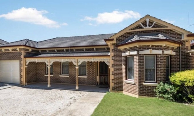 Flora Hill House | Cosy 2 bedroom unit