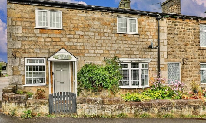 Darley Cottage | Cosy 3 Bed Stone Cottage, Harrogate, North Yorkshire