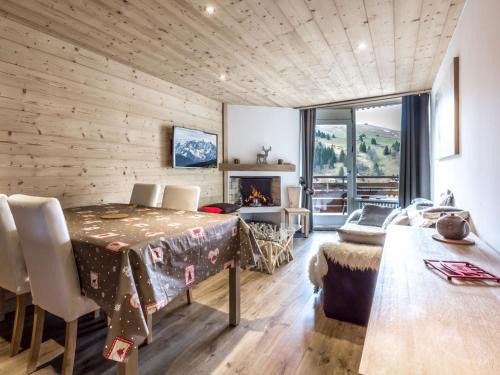 La Clusaz Apartment | Cosy 6 pers, pied des pistes, cheminée, proche Combe des Juments et Transval, La Clusaz - FR-1-304-153