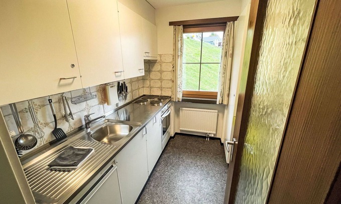 Falera Apartment | Cosy apartment for 5 guests with pool, WIFI, TV, balcony, pets allowed and panoramic view