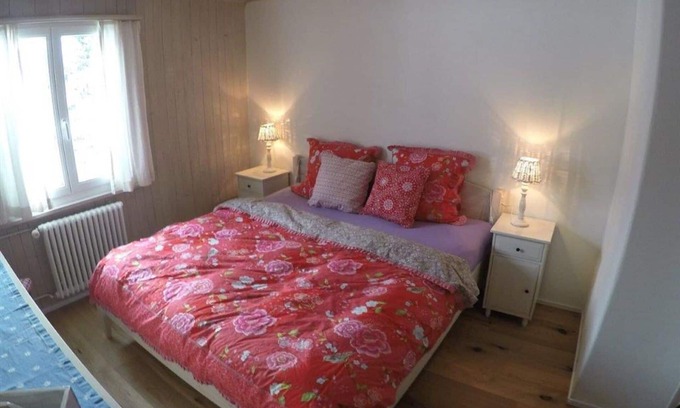 Schoenried Apartment | Cosy apartment for 8 people with WIFI, TV and balcony