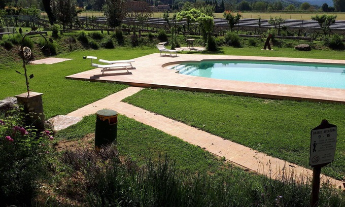 Monteleone d'Orvieto Apartment | Cosy apartment for 4 guests with pool, WIFI