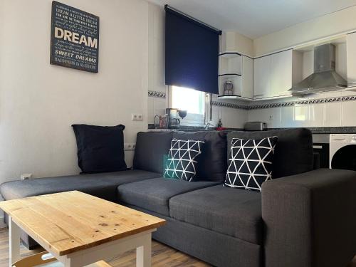 Angles Apartment | Cosy apartment in old part of millennial village