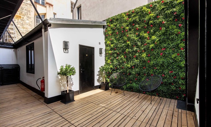 Quartier de Javel Apartment | Cosy Bedroom - Tour Eiffel/Champs de Mars 9A