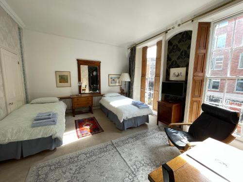 St. Pancras Apartment | Cosy central London apartment 002