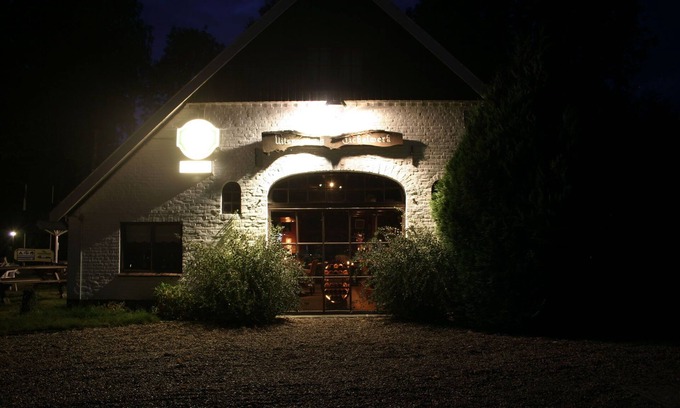 Ootmarsum Ski Chalet | Cosy chalet with gas fireplace in Twente