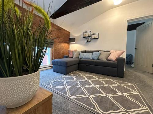 Hull Old Town Apartment | Cosy City Escape