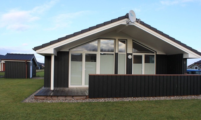 Wesselburenerkoog House | Cosy cottage on the dike btw. Büsum/St. Peter-Ording, Internet, Sauna, Dogs