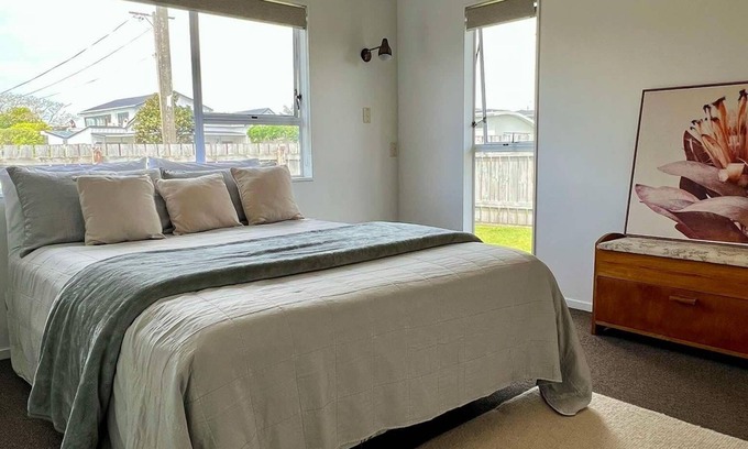 Fitzroy House | Cosy family cottage home in a great location