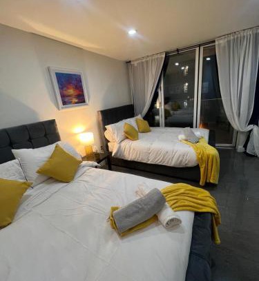 Shadwell House | Cosy Luxurious room in the heart of LONDON