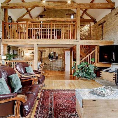 Blaisdon House | Cosy luxury Grade II listed barn in the Forest of Dean