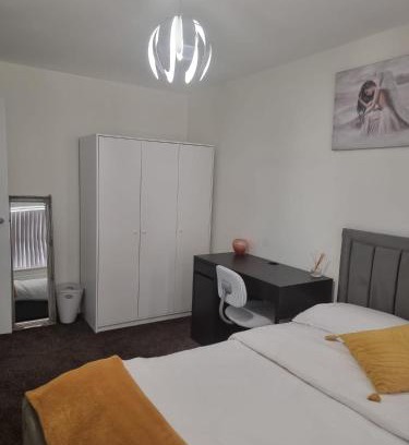 Walkden House | Cosy Room