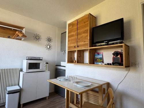 Les Menuires Apartment | Cosy Studio ski-in ski-out, au coeur des Menuires