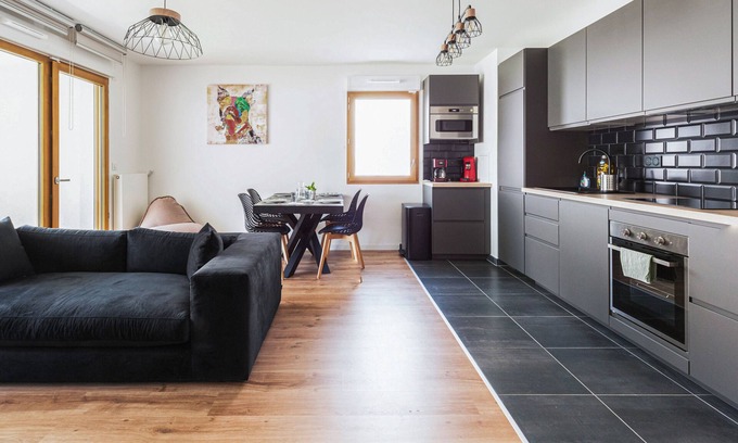Magny-le-Hongre Apartment | Cosygreen77 Modern Apartment with garden near Disneyland Paris