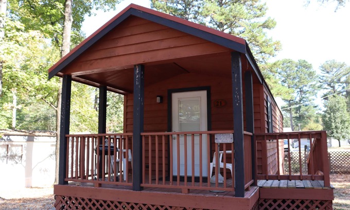 Holladay Cottage | Cottage #21, Kentucky Lake, Camden TN, Great Fishing, Nashville, Memphis.
