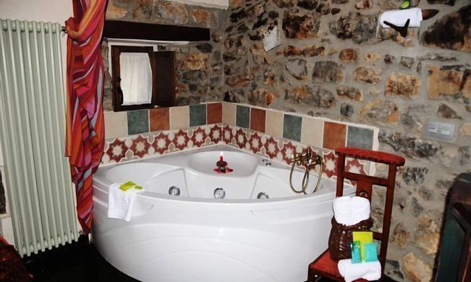 Villafeliz de Babia Cottage | Cottage between Babia and the moon elves for 2 people