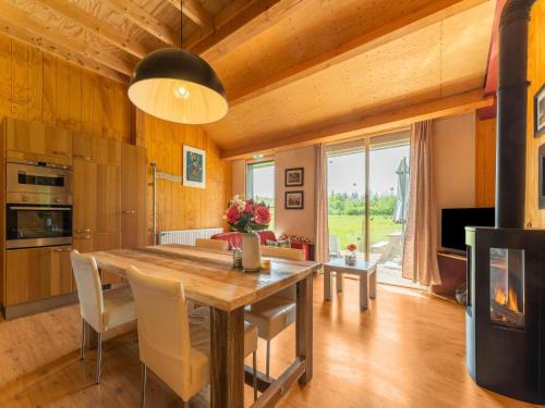 Spier House | Cottage in Dwingelderveld with Scenic Views, cleaning included