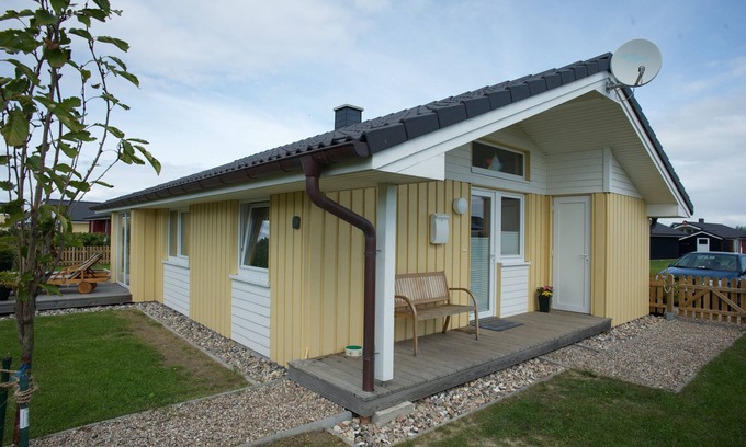 Wesselburenerkoog House | Cottage on tw beach/sea. Büsum u. St. Peter-Ording, pets welcome