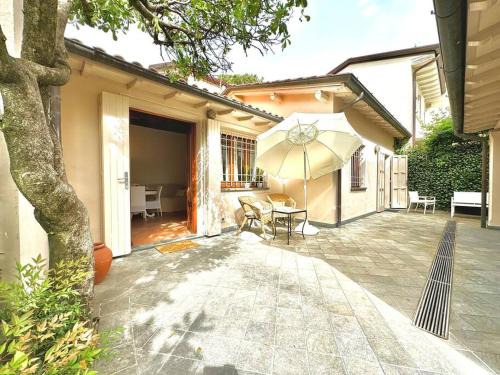 Forte dei Marmi House | Cottage Rustico 200mt by the Sea