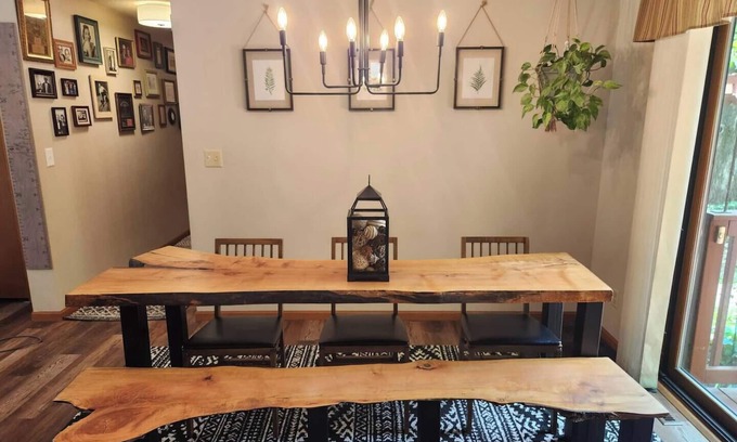 Jackson House | Country Aire - Entire Home
