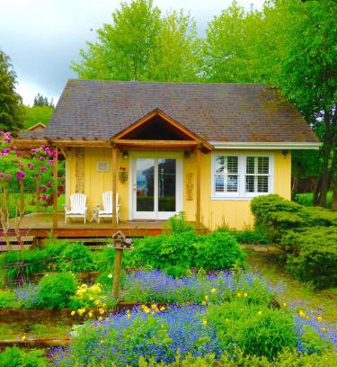 Langley Bed & Breakfast | Country Cottage of Langley