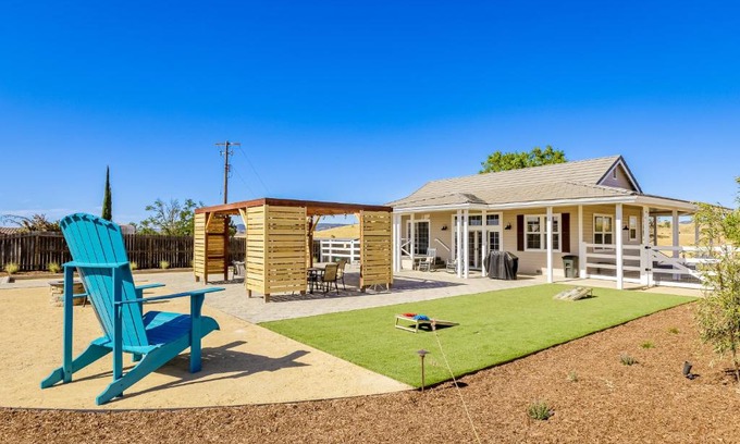 Paso Robles House | Country Estate Cottage