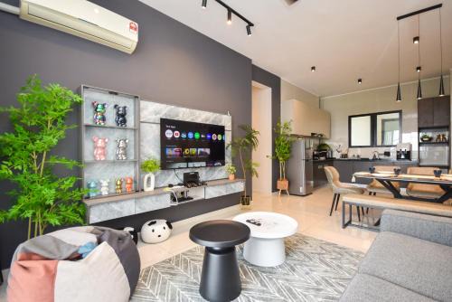Central District Apartment | Country Garden Danga Bay Suite by Nest Home