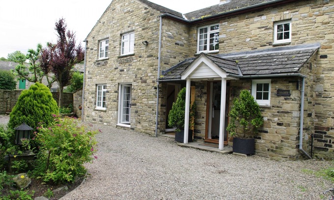 West Burton Apartment | Country Hideaways | Bridge View | West Burton