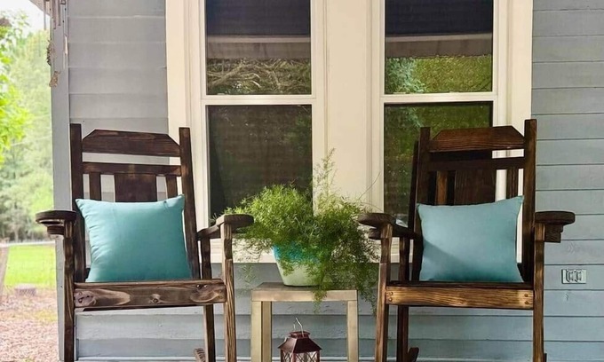 Pride House | Country Retreat in Pride