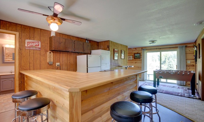 Mercer Cottage | Country Vacation Rental in Mercer at Waterfall!