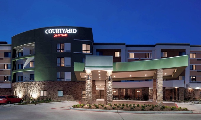 Conroe Hotel | Courtyard by Marriott Houston North/Shenandoah