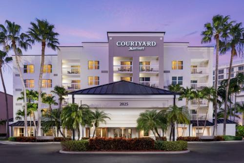 Aventura Hotel | Courtyard by Marriott Miami Aventura Mall