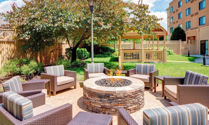 Roanoke Hotel | Courtyard by Marriott Roanoke Airport