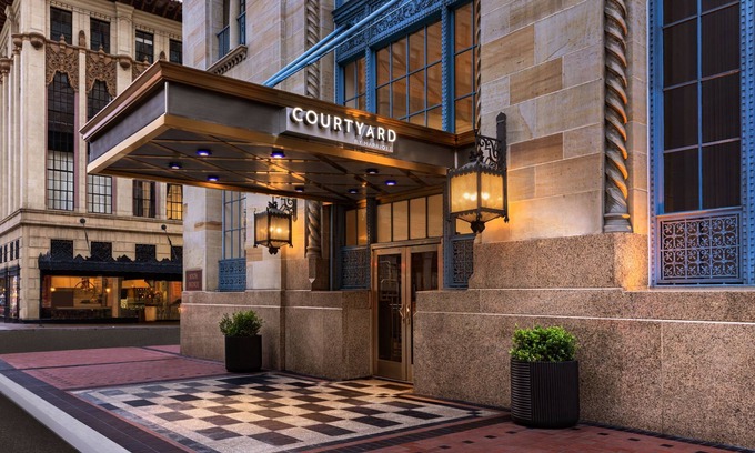 Civic Core Hotel | Courtyard by Marriott San Diego Downtown