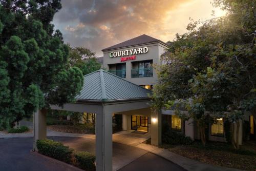 Stockton Hotel | Courtyard by Marriott Stockton