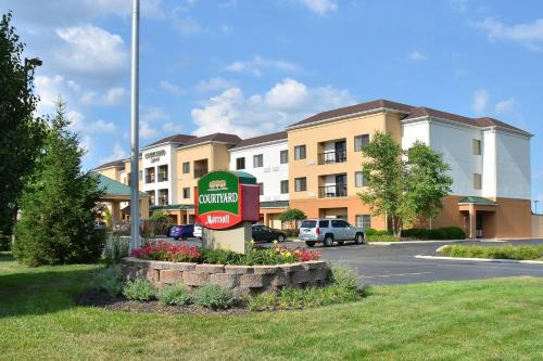 Southport Hotel | Courtyard by Marriott Indianapolis South