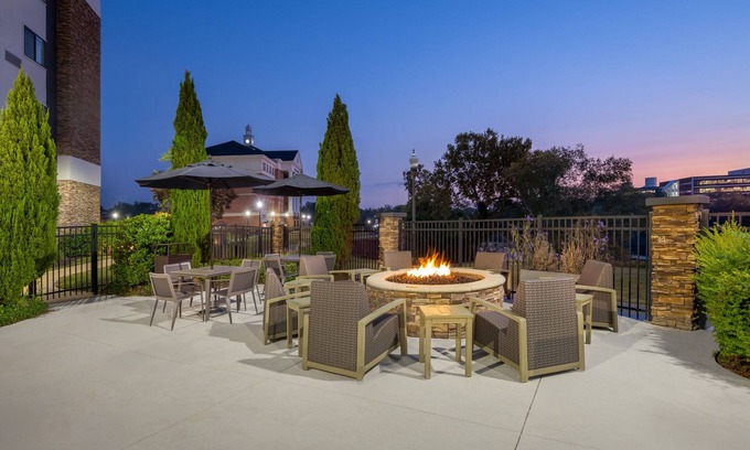 Phenix City Hotel | Courtyard by Marriott Columbus Phenix City