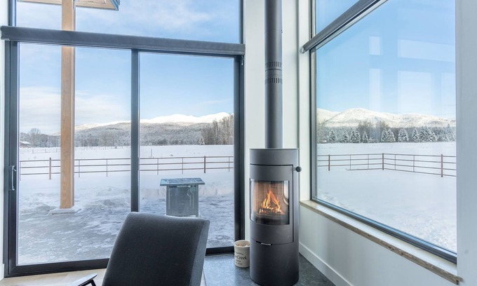 Whitefish Cabin | Cow Creek Cabin Guesthouse, Whitefish Mt