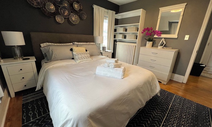 Nokomis Condo | Cozy 1-bedroom condo in South Minneapolis near the msp airport