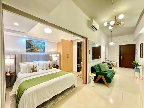 Bonifacio Global City Apartment | Cozy 1 bedroom condo in Uptown BGC