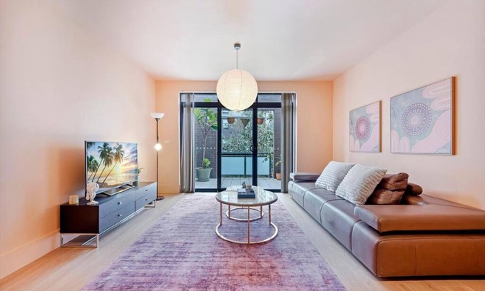 Waterloo Apartment | Cozy 1BR Apt Waterloo 3 Guests